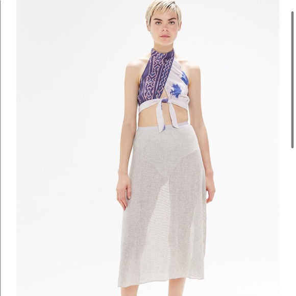 NWT Urban Outfitters Tie-Front Cropped Halter Top - Picture 3 of 9